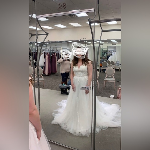 Oleg Cassini plunging open back tulle wedding dress NWT - Picture 2 of 7